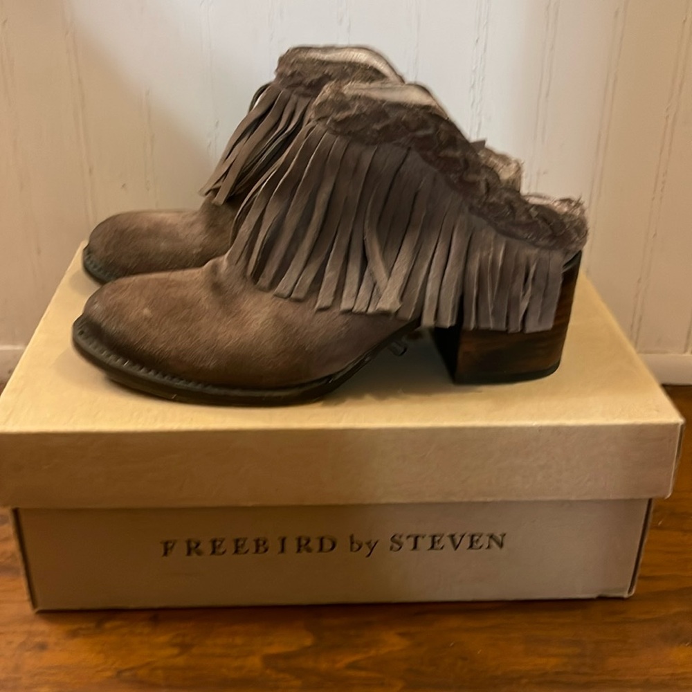 Freebird short slip on mules